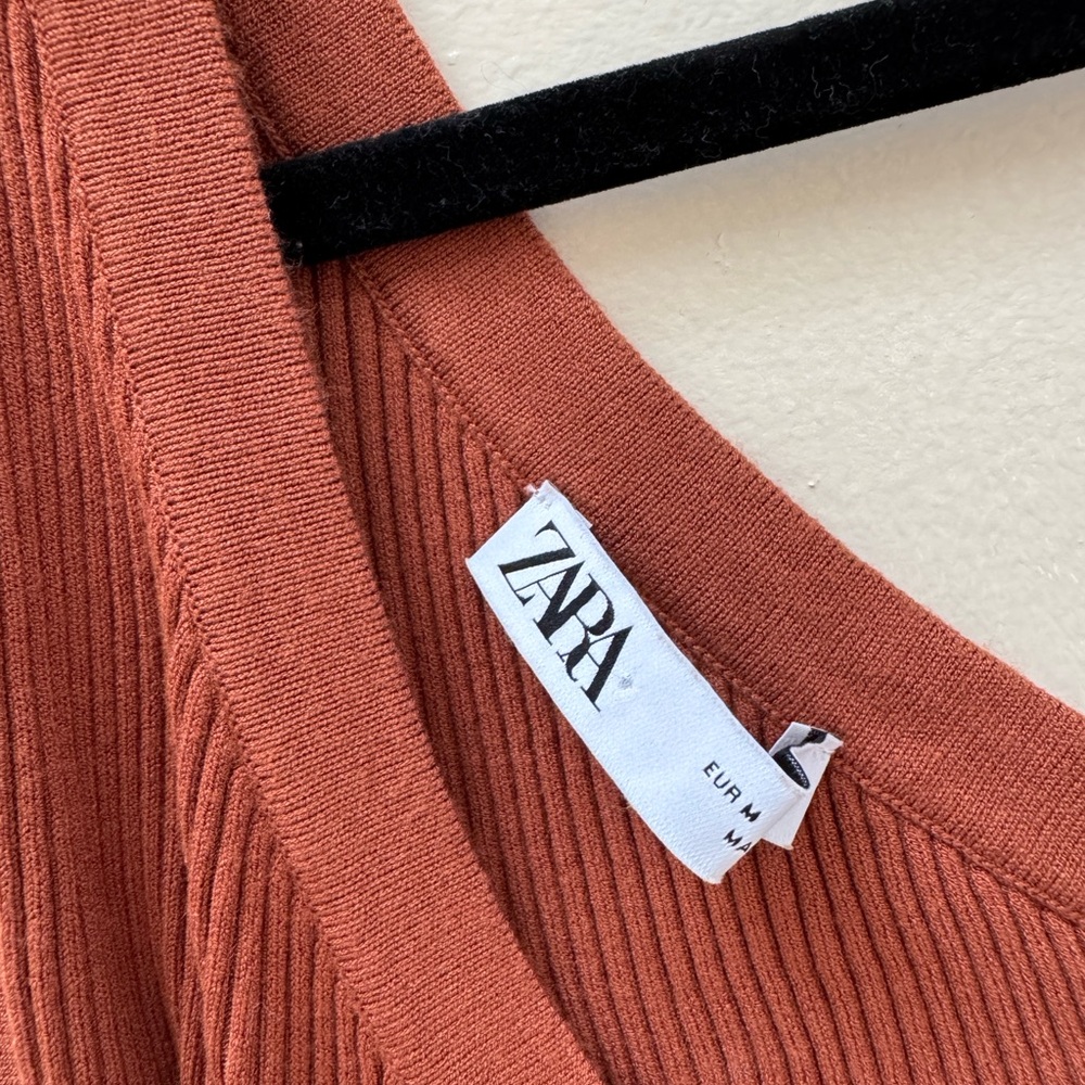 Zara Rust color Asymmetrical Ribbed top - Picture 2 of 5